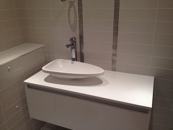 EN SUITE