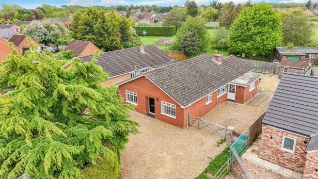 4-bed detached on St. Johns Road, Tilney St. Lawrence, King's Lynn, Norfolk, PE34, £325,000