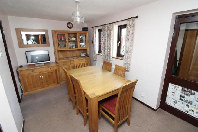 Dining Room2.JPG