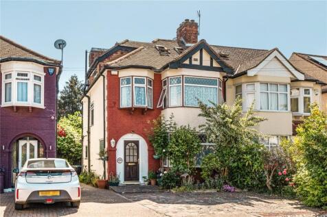 Ladysmith Road, Enfield, EN1