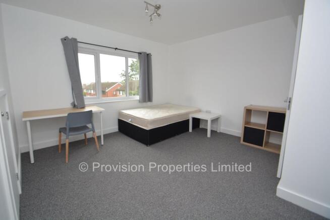 5 bed End of Terrace to rent Image 6