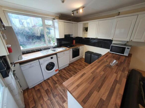 Kitchen (1)