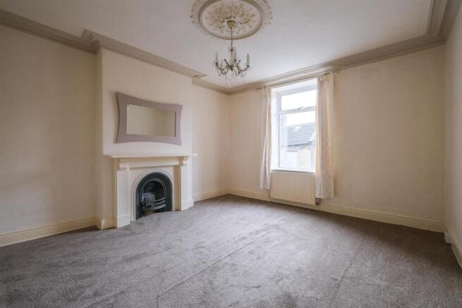 3 bed Terraced for sale Image 8