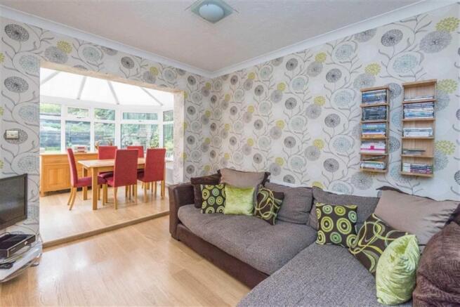DINING ROOM/SNUG