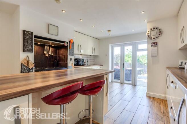 2 bed Semi-Detached for sale Image 4
