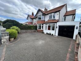 26 White Lilacs, Glan Y Mor Road, Llandudno LL30 3PF