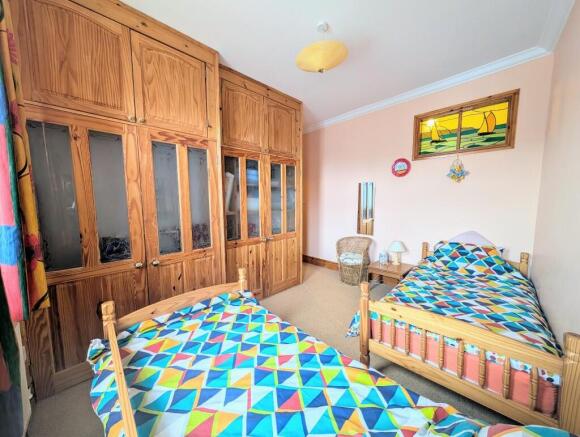 2 bed Flat for sale Image 11