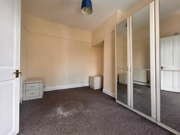 2 bed Terraced to rent Image 10