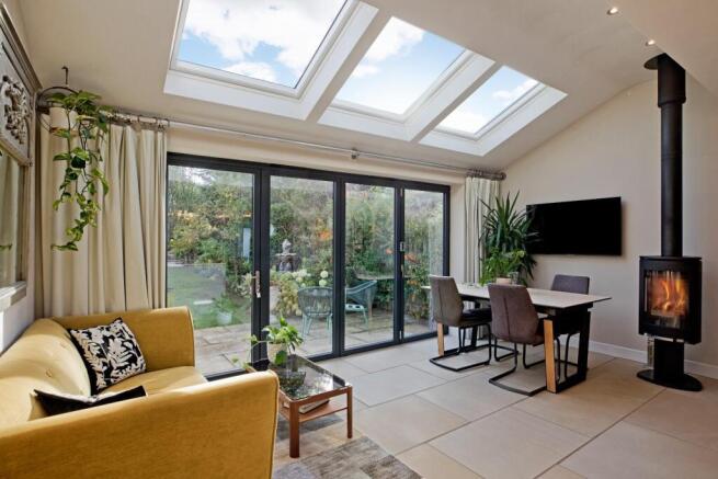 Grange Avenue, Ilkley photo 4
