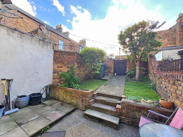 2 bed Terraced for sale Image 12