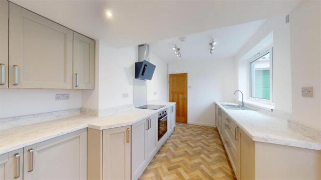 Kenwood Drive, 29 Kitchen.jpg