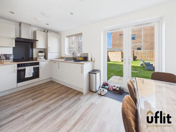 3 bed Semi-Detached for sale Image 12