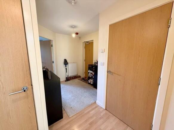 2 bed Flat for sale Image 8