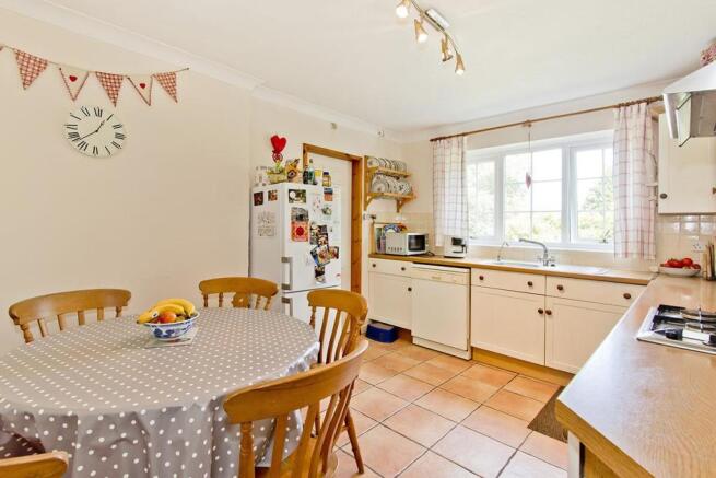kitchen2.jpg
