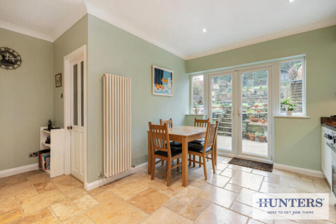 4 bed Semi-Detached for sale Image 6