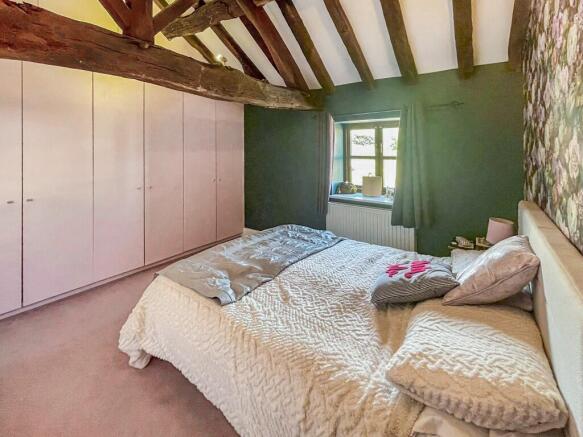 5 bed Barn Conversion for sale Image 10