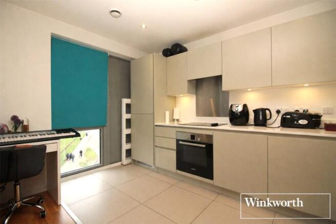 Brook Road, Borehamwood, Hertfordshire, WD6 photo 4