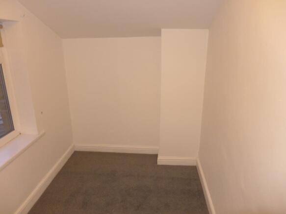 2 bed House to rent Image 7