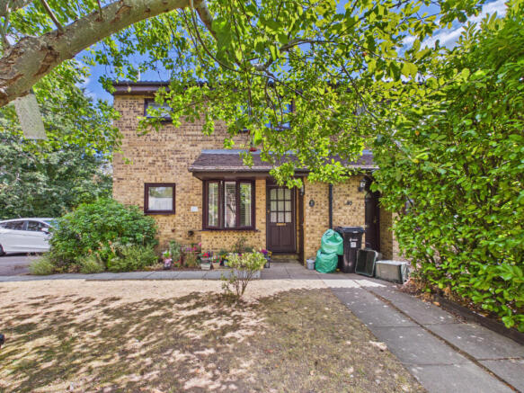 1 bedroom End Terrace for rent