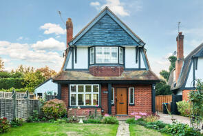 Ty Gwynant, The Close, West Byfleet KT14 6HR