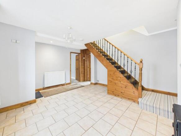 3 bed House for sale Image 4