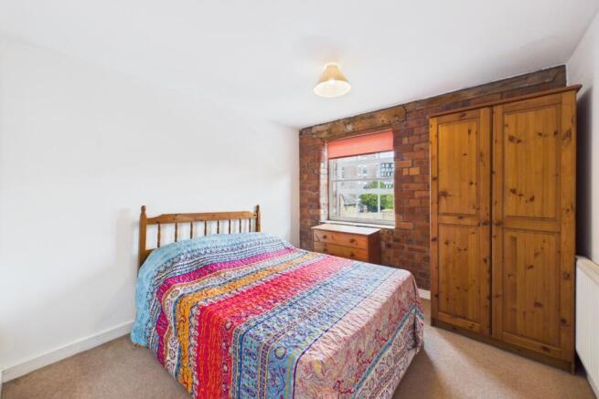 2 bed Apartment to rent Image 9