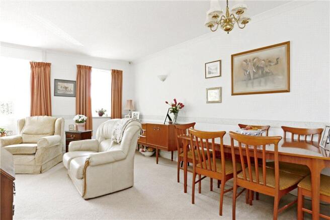 Sitting/Dining Room