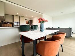 36, Holland House, Parr's Way, London W6 9YJ