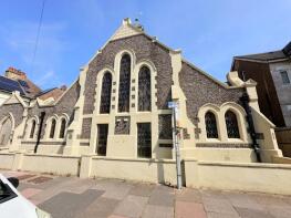 Flat 2, St Andrews Place, Wickham Avenue, Bexhill-on-sea TN39 3FR