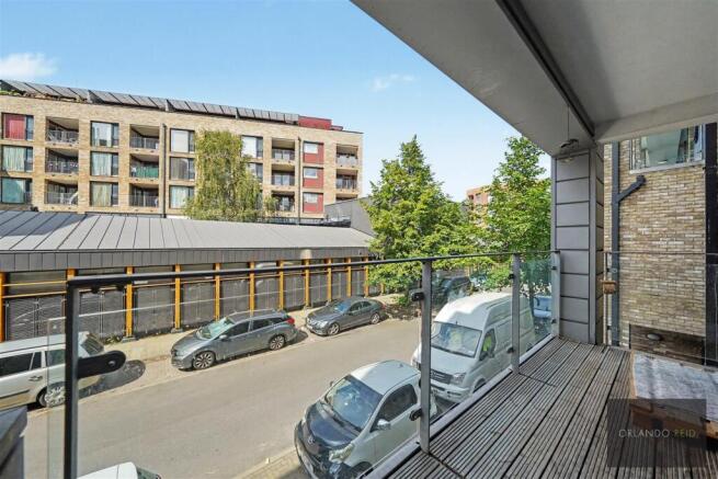 Flat 97, Roffo Court SE17 2FP-2.jpg