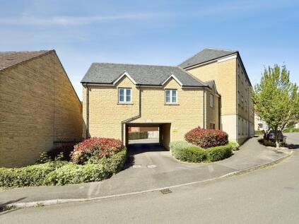 Russ Avenue, Faringdon, SN7