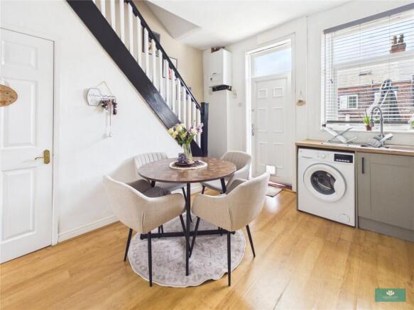 2 bed Terraced for sale Image 8