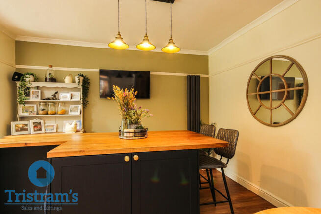 Runswick Drive, Wollaton photo 5