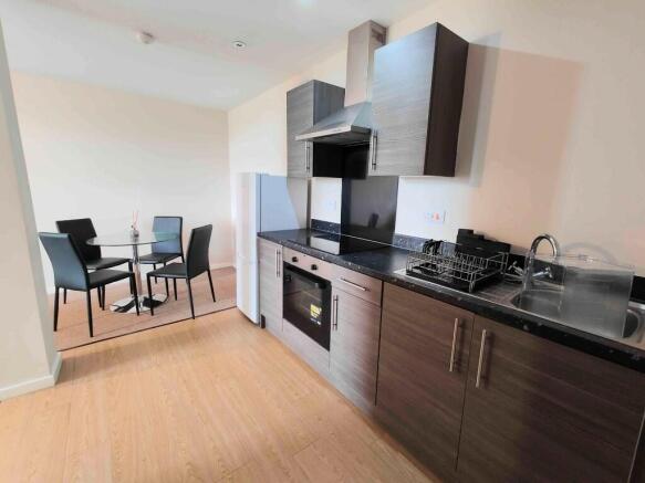 2 bed Apartment for sale Image 7