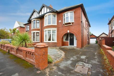 Devonshire Road, Lytham St Annes, FY8