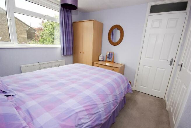 Bedroom 2a.jpg