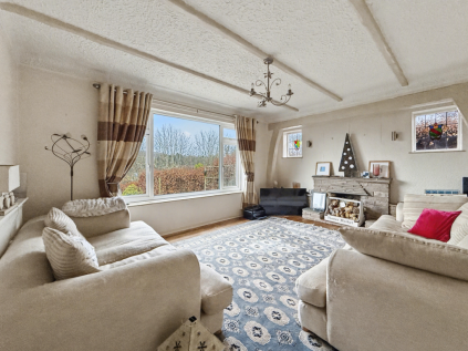 The Ridgeway, Disley