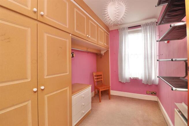 5 bed Semi-Detached for sale Image 11