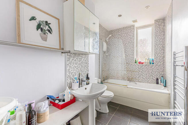 4 bed Terraced for sale Image 12