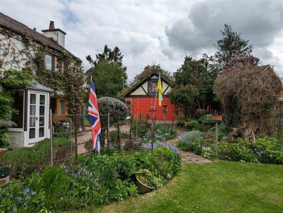 garden2.jpg