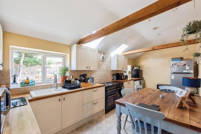 1c5d8f83844facd69...