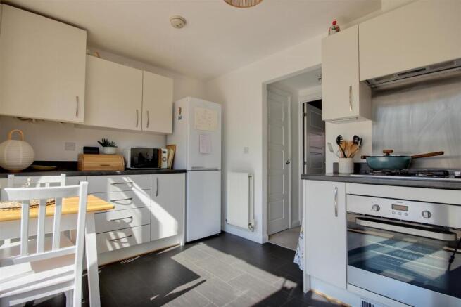 2 bed Terraced for sale Image 7