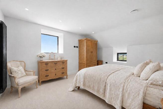 3 bed Semi-Detached for sale Image 12