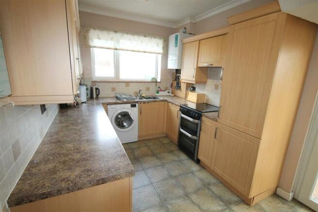Kitchen n.JPG