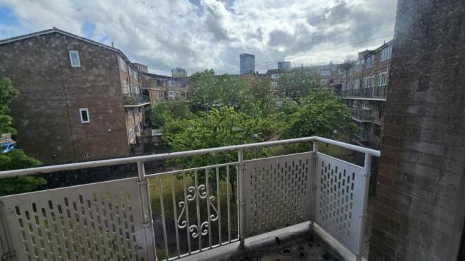 2 bed Apartment to rent Image 7