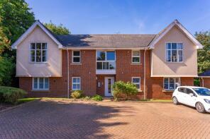12, Stathams Court, Hemel Hempstead Road, St. Albans AL3 7SA