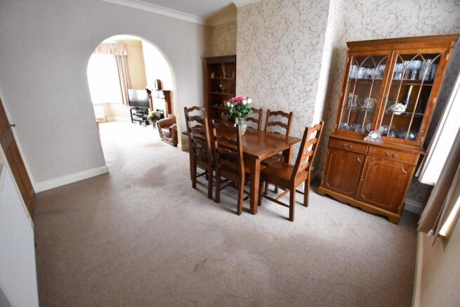 Tennyson Road, Luton, Bedfordshire, LU1 3RS photo 4