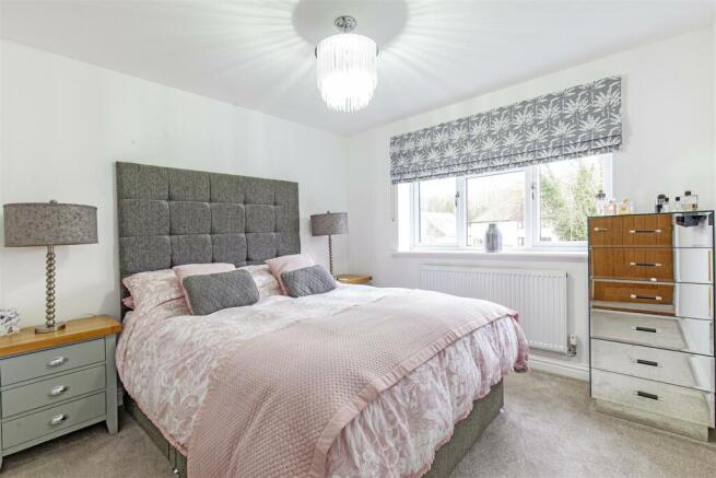 Bedroom 1-1.jpg