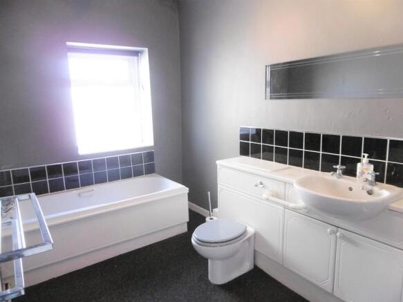Bathroom/Shower Room