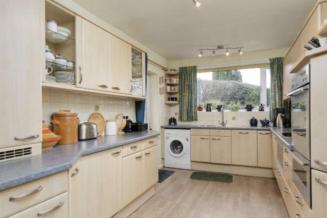 Kitchen/Dining